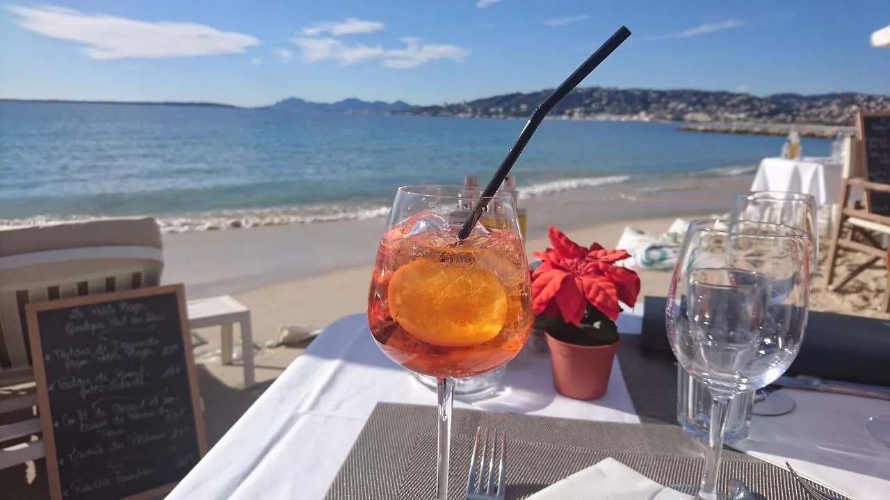 Апартаменты Bijou Plage Жуан-ле-Пен Франция